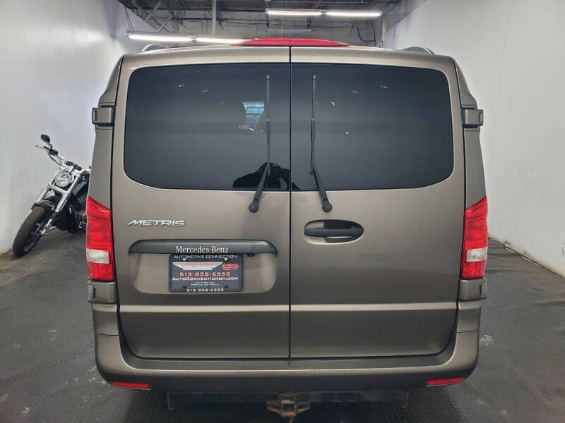 2017 Mercedes-Benz Metris Passenger