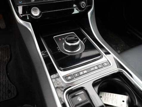 2017 Jaguar XF 35t Premium