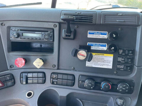2014 Freightliner Cascadia