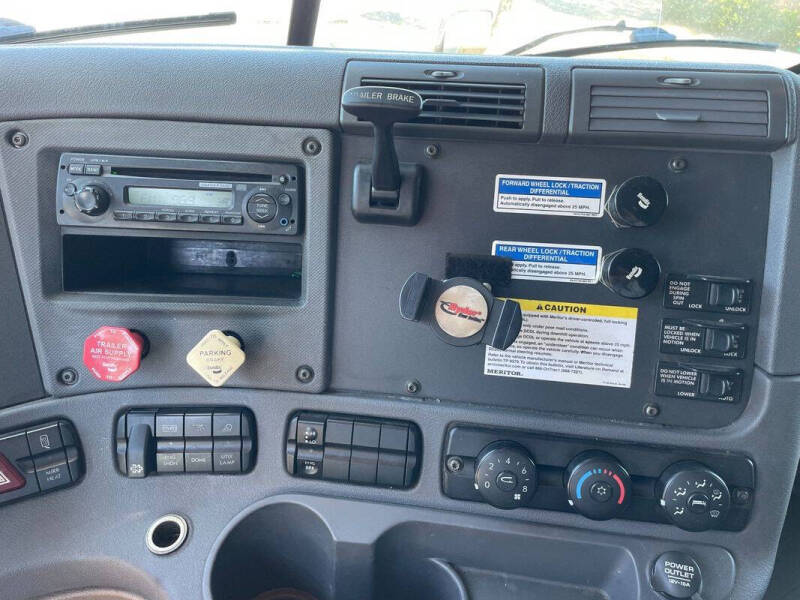 2014 Freightliner Cascadia