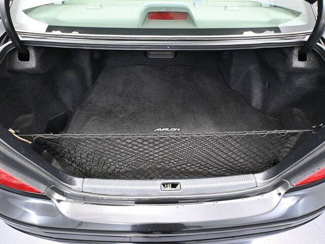 2002 Toyota Avalon XL