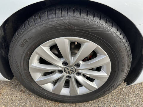 2017 Volkswagen Beetle Convertible 1.8T SE