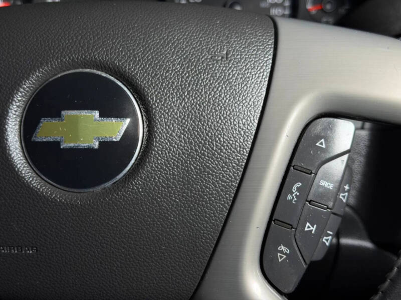 2012 Chevrolet Avalanche LS