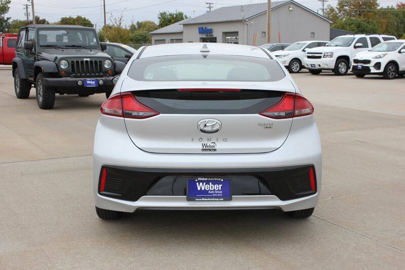 2018 Hyundai Ioniq Hybrid Blue