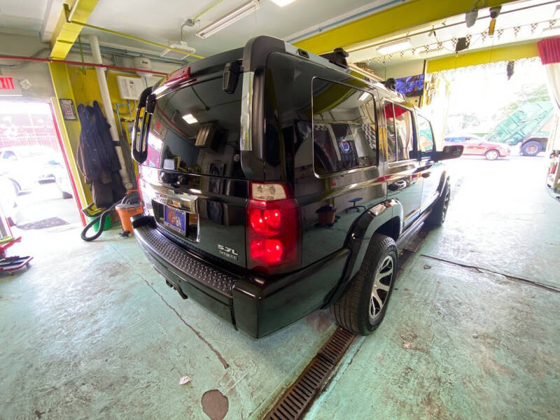 2006 Jeep Commander Limited