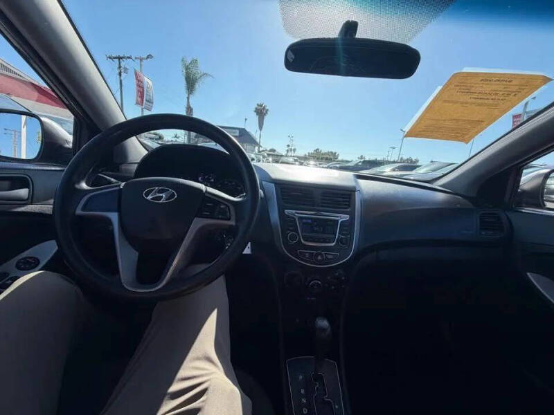2015 Hyundai Accent GS
