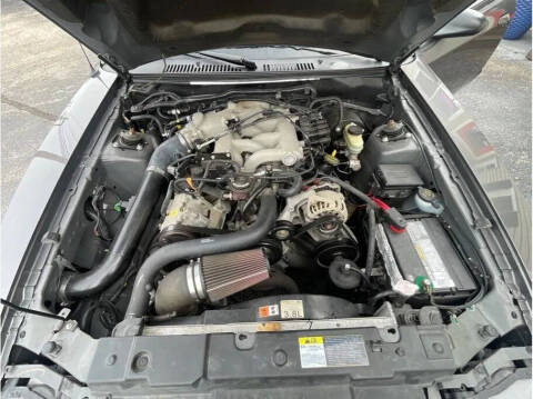 2003 Ford Mustang
