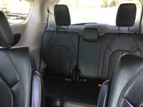 2017 Chrysler Pacifica Touring-L Plus