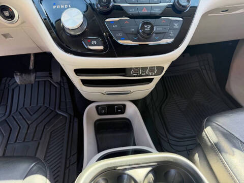 2021 Chrysler Pacifica Touring L