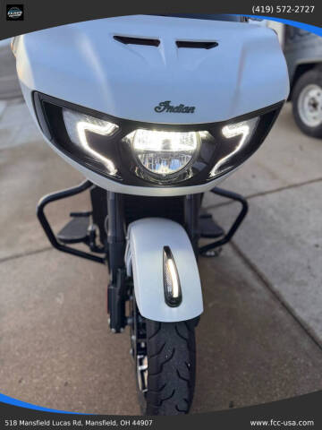 2021 Indian Challenger Dark Horse (Black S