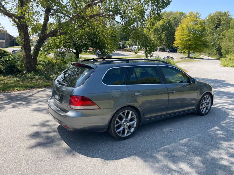 2013 Volkswagen Jetta SportWagen TDI photo 17