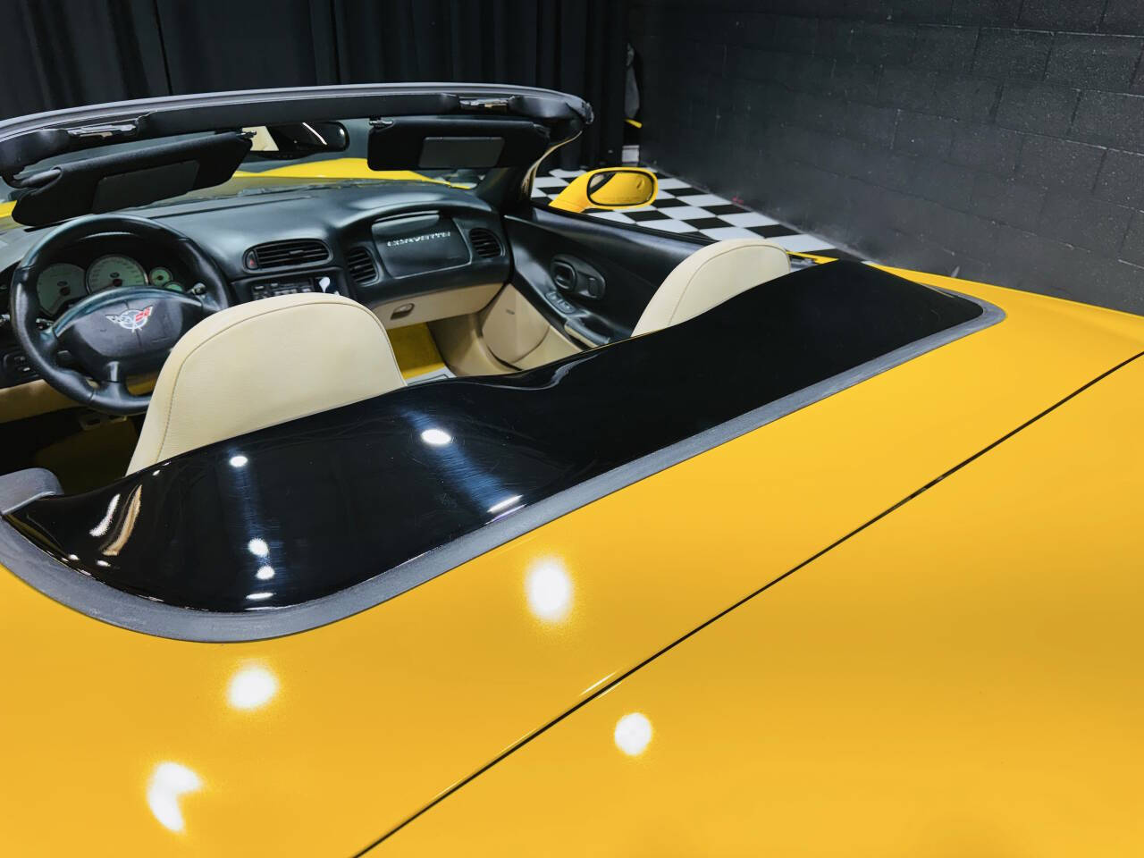 2001 Chevrolet Corvette 52