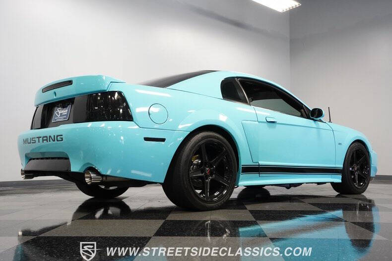 2004 Ford Mustang GT Deluxe