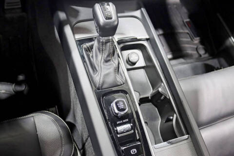 2019 Volvo S60 T6 R-Design