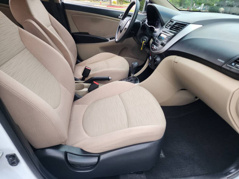 2017 Hyundai Accent