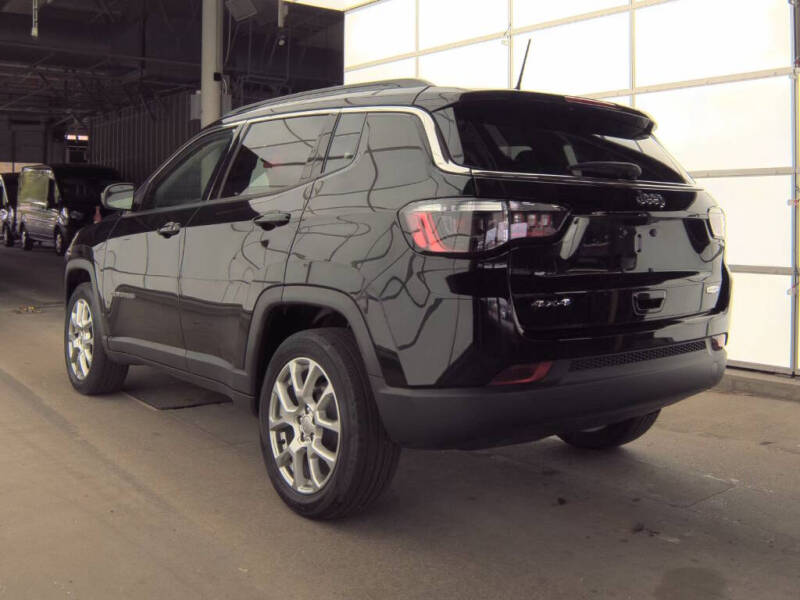 2022 Jeep Compass Latitude Lux