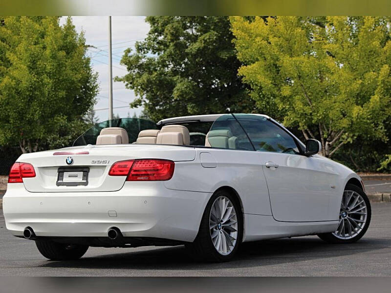 2011 BMW 3 Series 335i