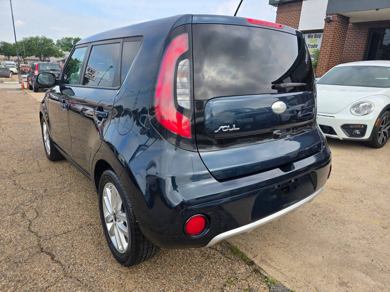 2018 Kia Soul +
