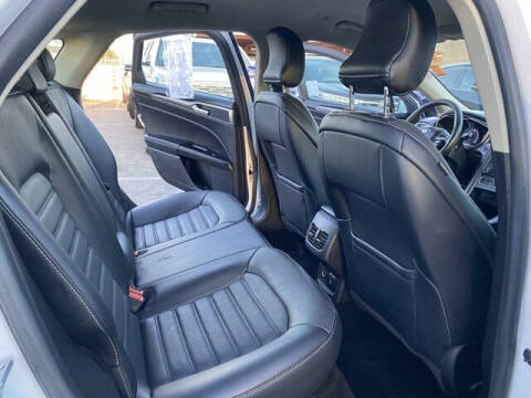 2017 Ford Fusion Hybrid SE