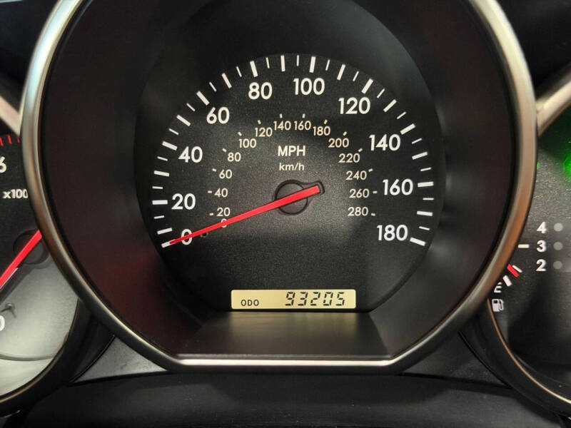 2004 Lexus SC 430
