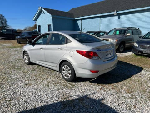 2013 Hyundai Accent GLS