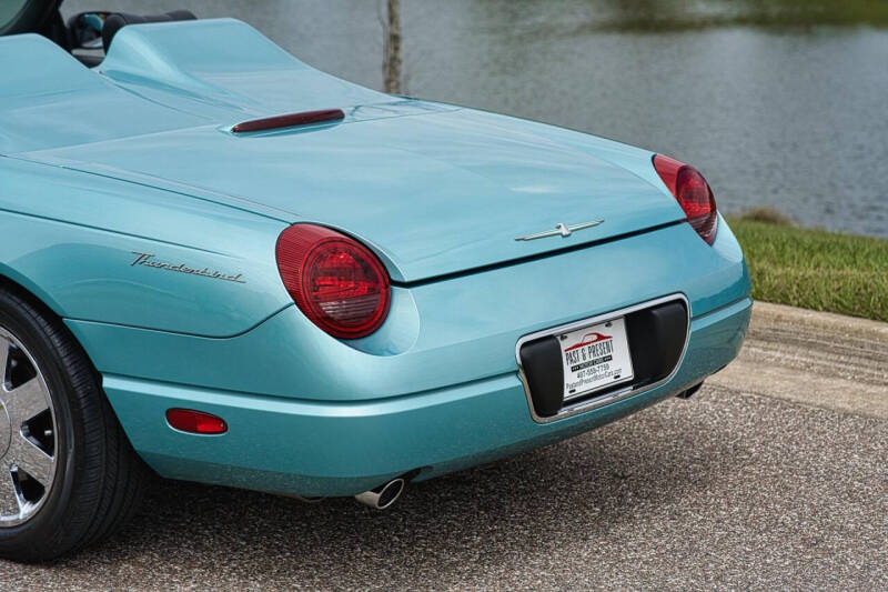 2002 Ford Thunderbird Deluxe