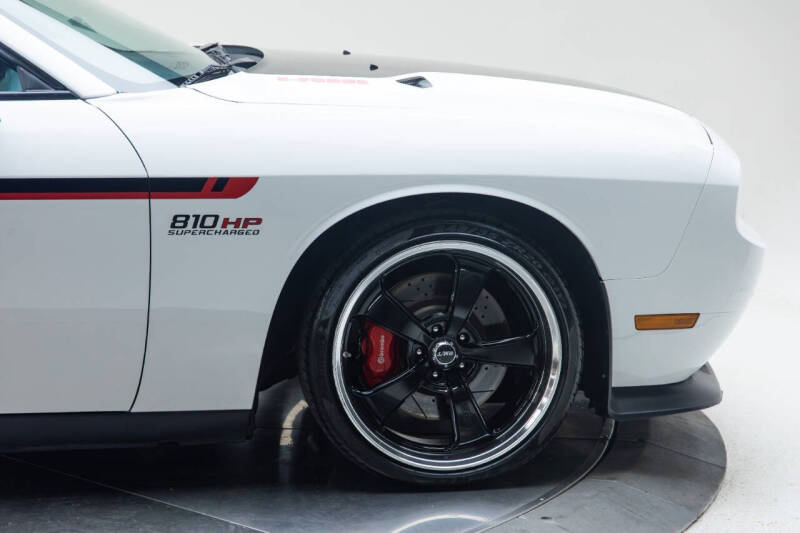 2012 Dodge Challenger SRT8 - Photo 6