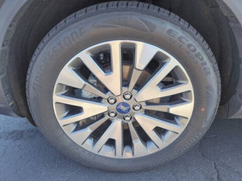 2022 Ford Escape Hybrid Titanium