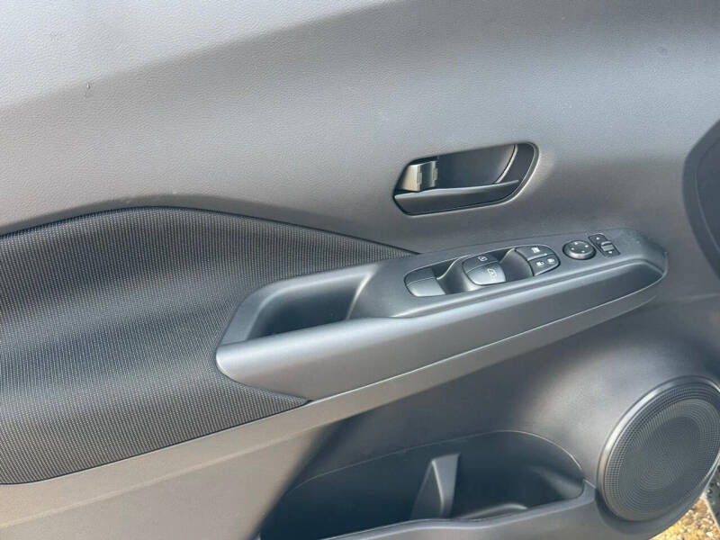 2025 Nissan Kicks Play S