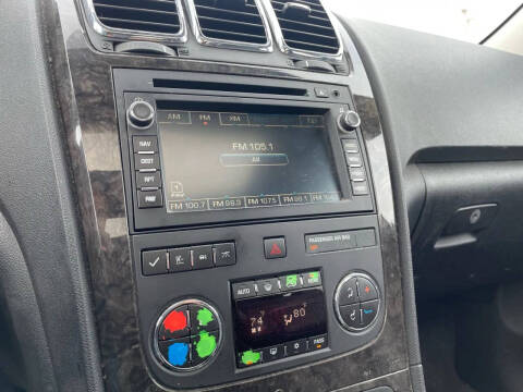 2011 GMC Acadia Denali