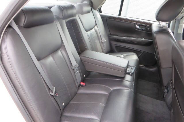 2010 Cadillac DTS Luxury Collection