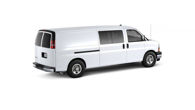 2025 Chevrolet Express 3500