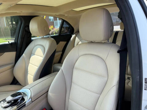 2015 Mercedes-Benz C-Class C 300