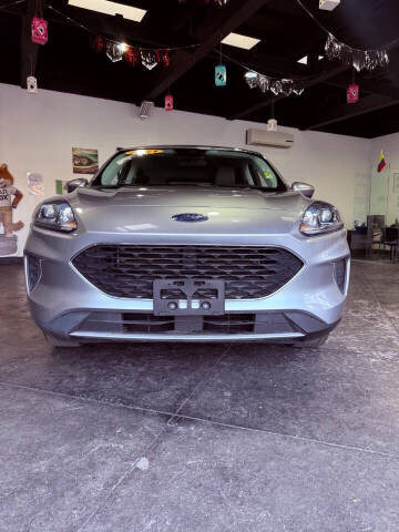 2021 Ford Escape Hybrid SE