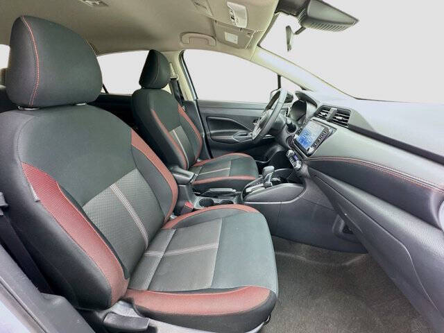 2023 Nissan Versa SR