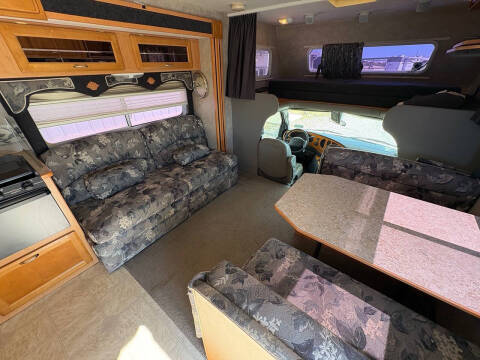 2005 Ford E-Series E-450 SD