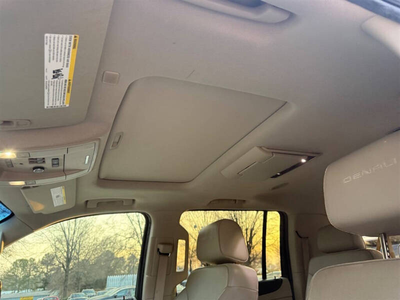 2017 GMC Yukon XL Denali