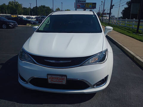 2020 Chrysler Pacifica Touring L