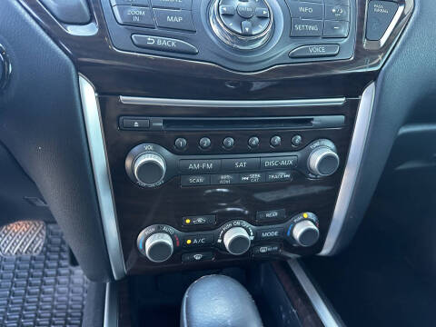 2016 Nissan Pathfinder Platinum