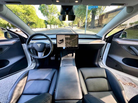2023 Tesla Model Y Long Range