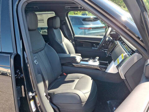 2025 Land Rover Range Rover P530 SE