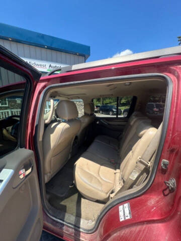 2008 Nissan Pathfinder LE V8