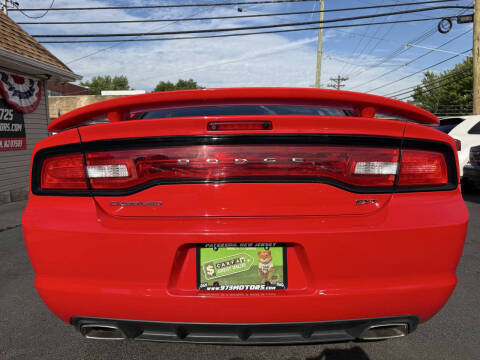 2014 Dodge Charger SXT Plus