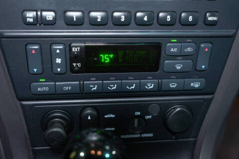 2002 Ford Thunderbird Deluxe