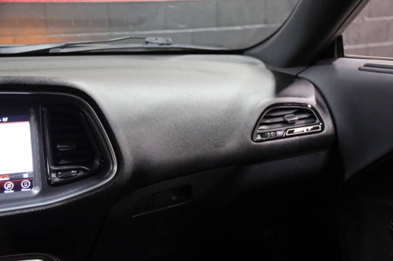 2017 Dodge Challenger SRT 392