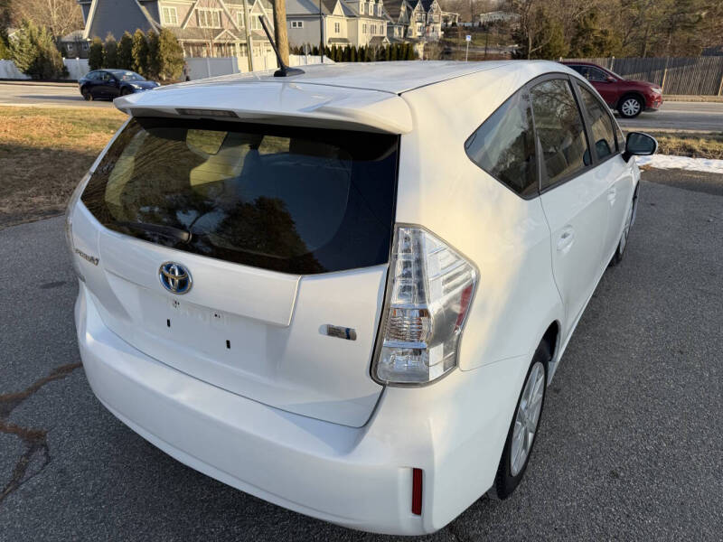 2012 Toyota Prius v Three
