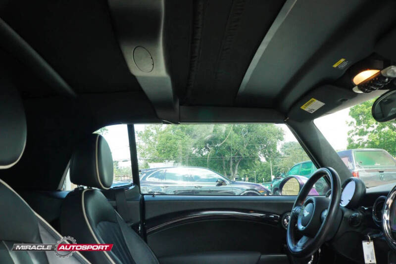 2011 MINI Cooper John Cooper Works