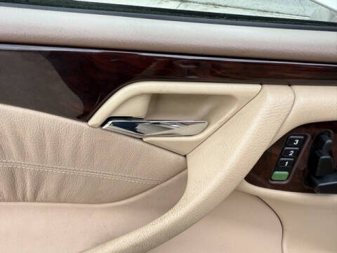 2001 Mercedes-Benz E-Class E 320