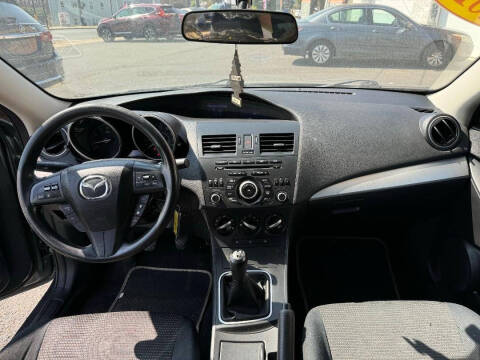 2013 Mazda MAZDA3 i Sport