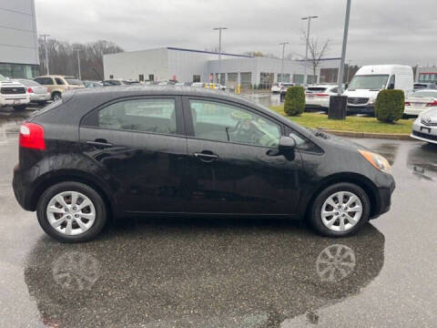 2013 Kia Rio 5-Door LX